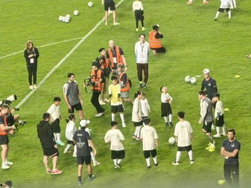 梅西香港行最新爆料,揭秘足球巨星背后的故事与精彩瞬间”