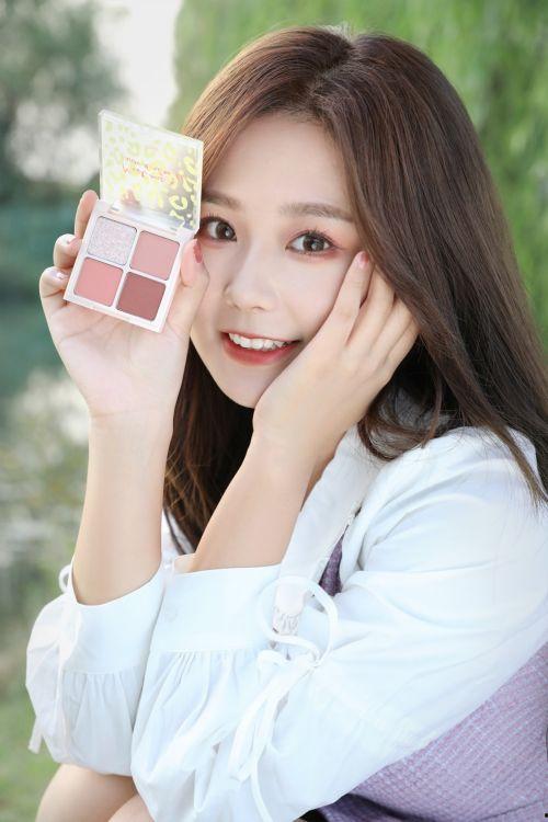 佳遇诗妍最新爆料,揭秘娱乐圈惊人内幕！